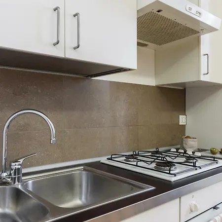 Altido 1-bed Flat Near Formentano Park * 米兰