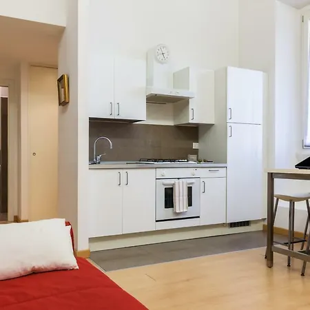 Altido 1-bed Flat Near Formentano Park * 米兰